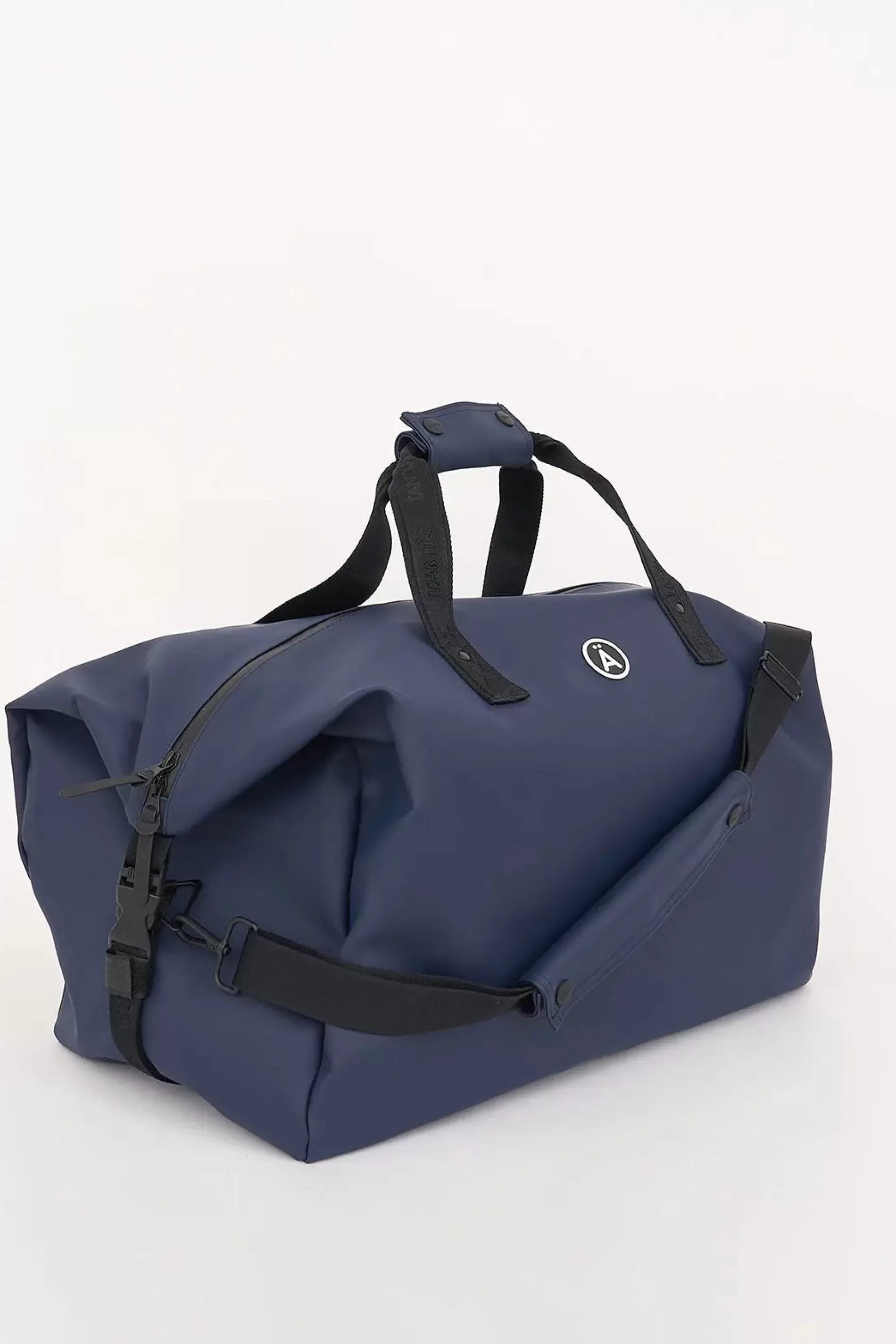 Tantä Asuman Navy^ Voyage